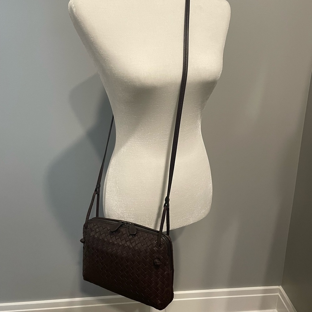 Bottega Veneta Intrecciato Woven Crossbody Bag - Picture 2 of 11